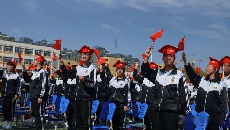 阳气足，人长寿，阳气足的男性一般会有这4个特征，你占几个？